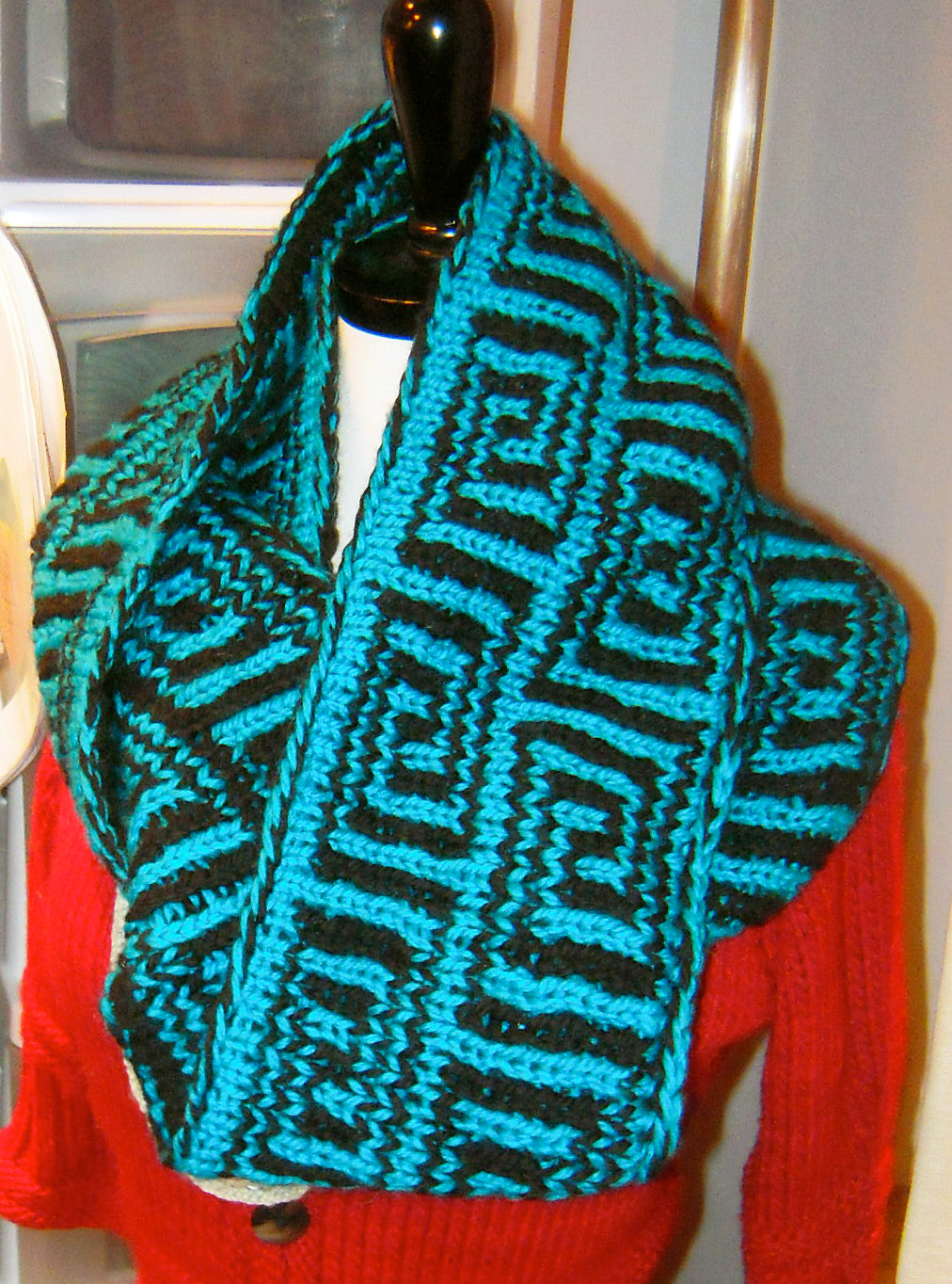 Greek Key Cowl